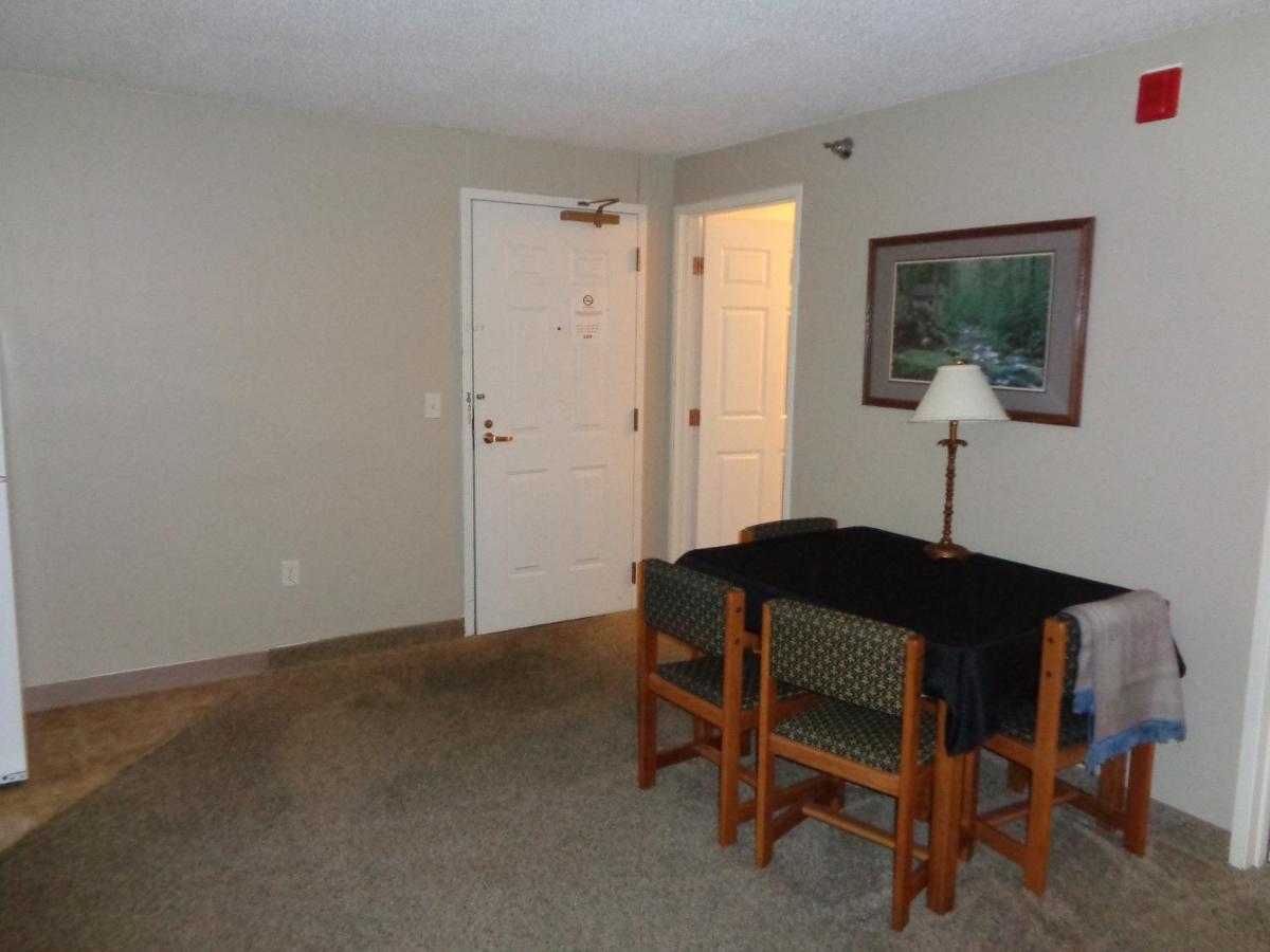 Riverview Suites Apartments Rochester Bagian luar foto