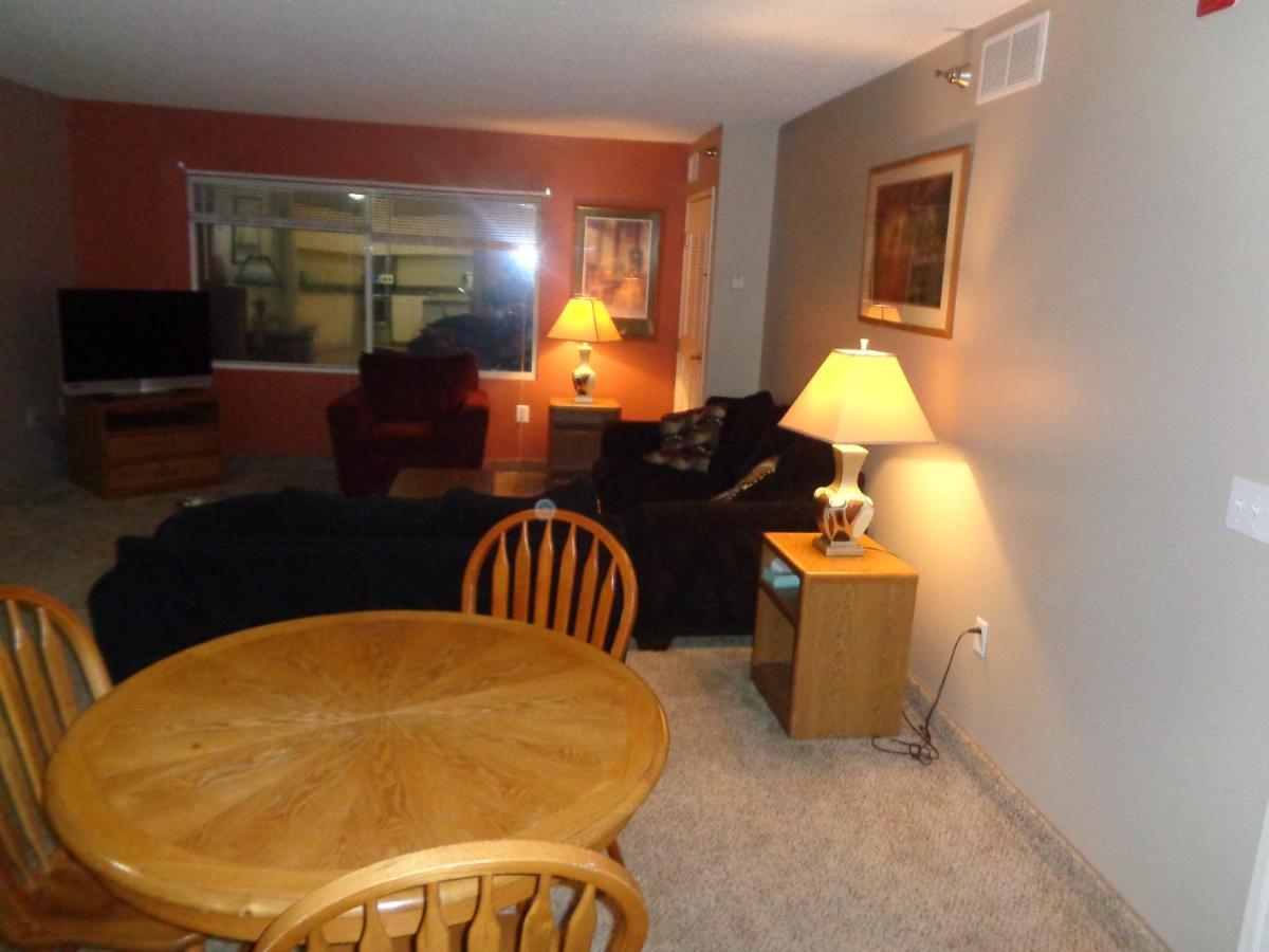 Riverview Suites Apartments Rochester Bagian luar foto