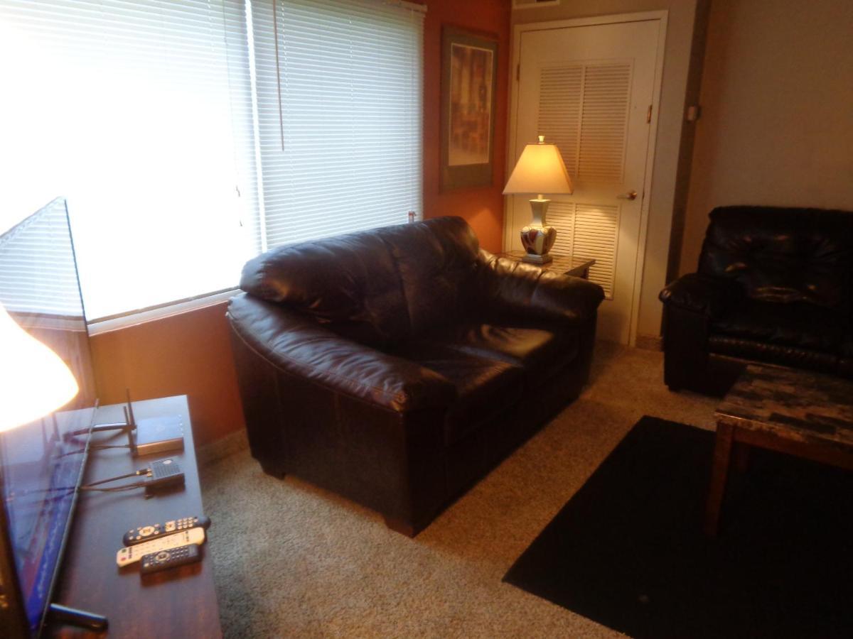 Riverview Suites Apartments Rochester Bagian luar foto
