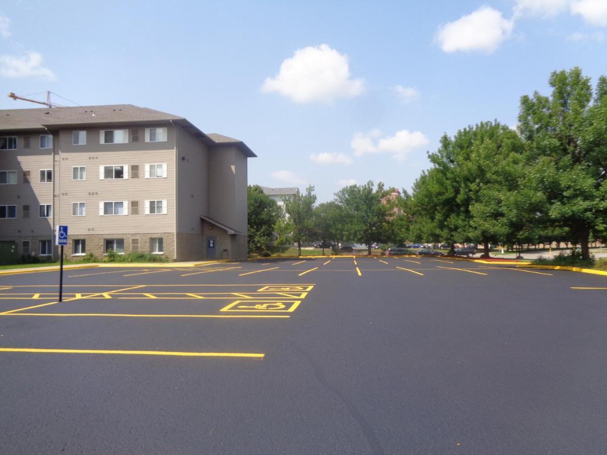 Riverview Suites Apartments Rochester Bagian luar foto